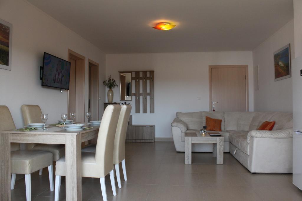 Apartments Bellator ชิโล ภายนอก รูปภาพ